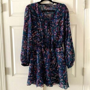 Jessica Simpson long sleeve lightweight tie front dress